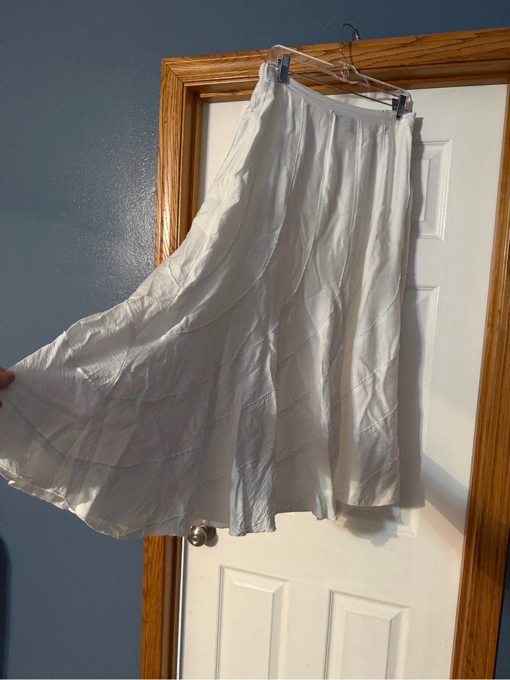 Chico's White Skirt—has Satin Shell size 1